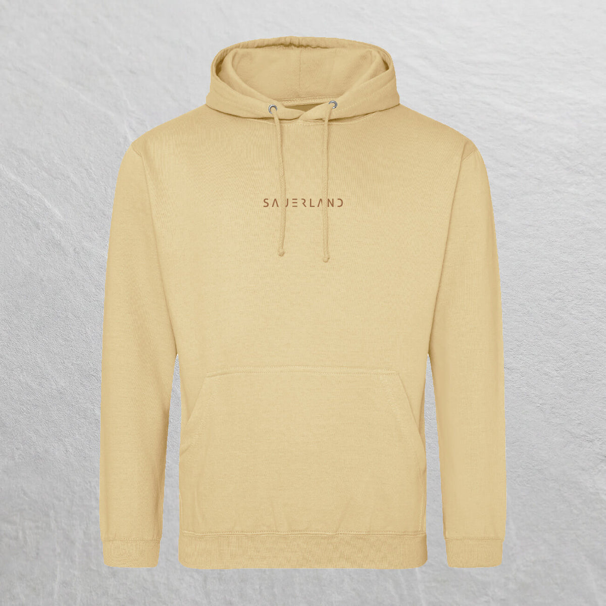 Sauerland Hoodie in beige mit newSAUERLAND Schriftzug in kupfer aufgedruckt.