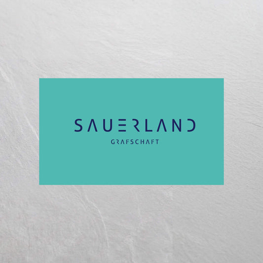 Sauerland Fahne in türkis mit dunkelblauem Aufdruck Sauerland Grafschaft